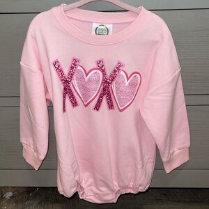 XOXO oversized bubble